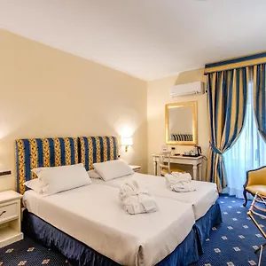 **** Hotell Napoleon Italien