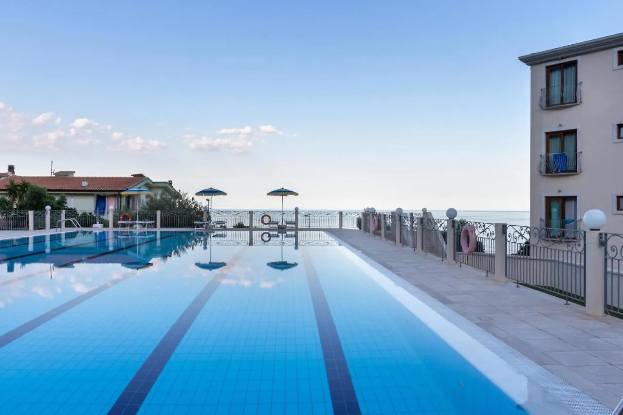 Hotel Brancamaria Кала-Гононе Италия